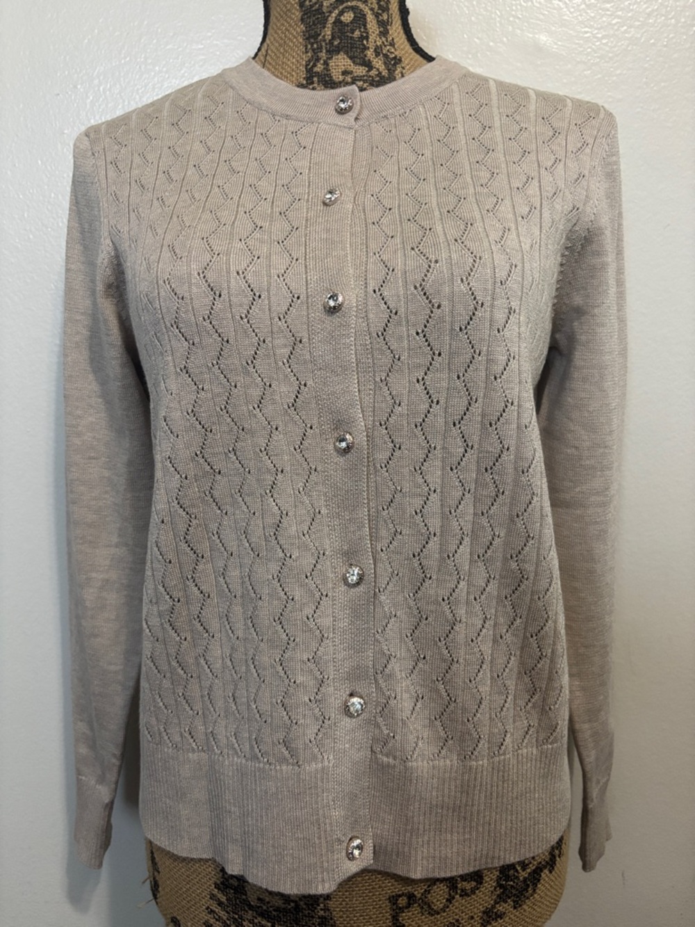Love Scarlett Sz M Classic Knit Button-Front Cardigan Sweater - Light Beige